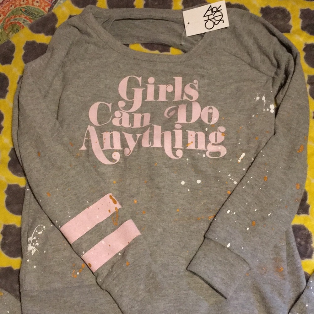 BNWT Chaser Super Soft Open Back Shirt Small